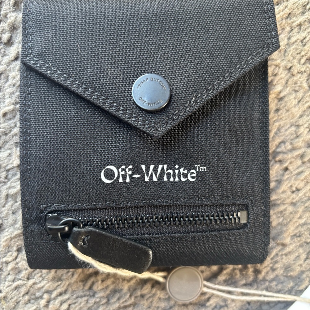 Off-White Black Chain Wallet Bag with Front Zip NWT